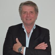 Wayne Riser