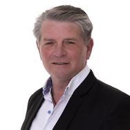 Wayne Riser